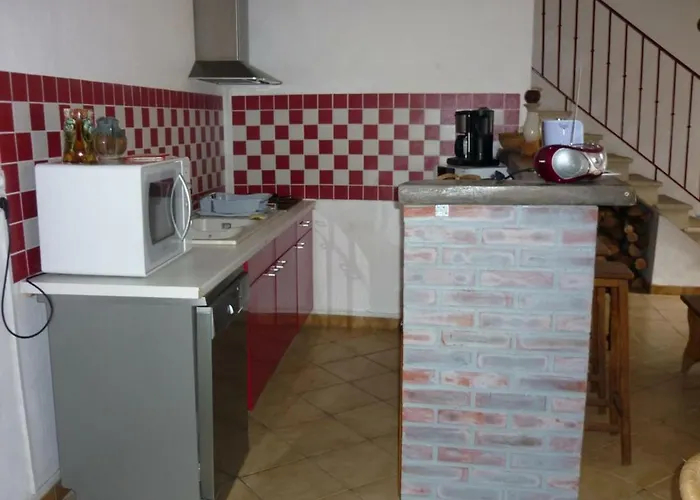 Дом отдыха Paisible A Avec Jardin, Animaux Acceptes - Fr-1-489-19 Ebreuil